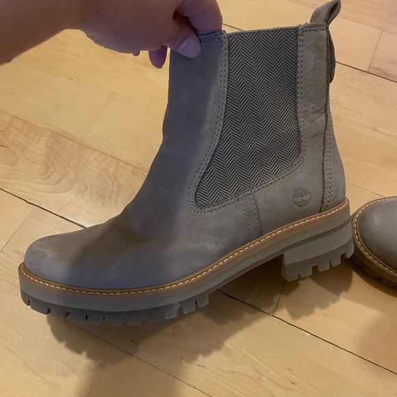 Womens taupe timberland booties - Picture 2 of 4